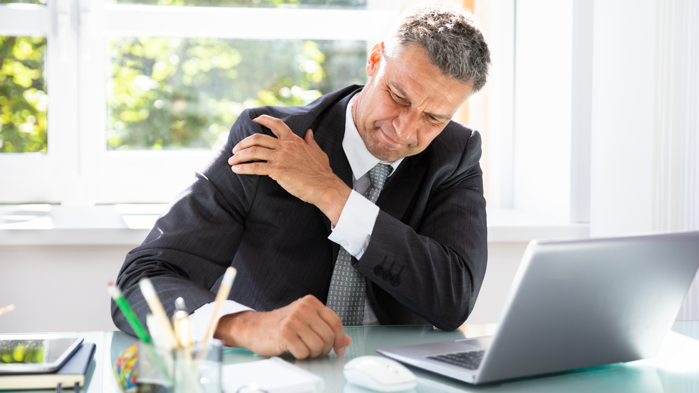 man with shoulder pain
